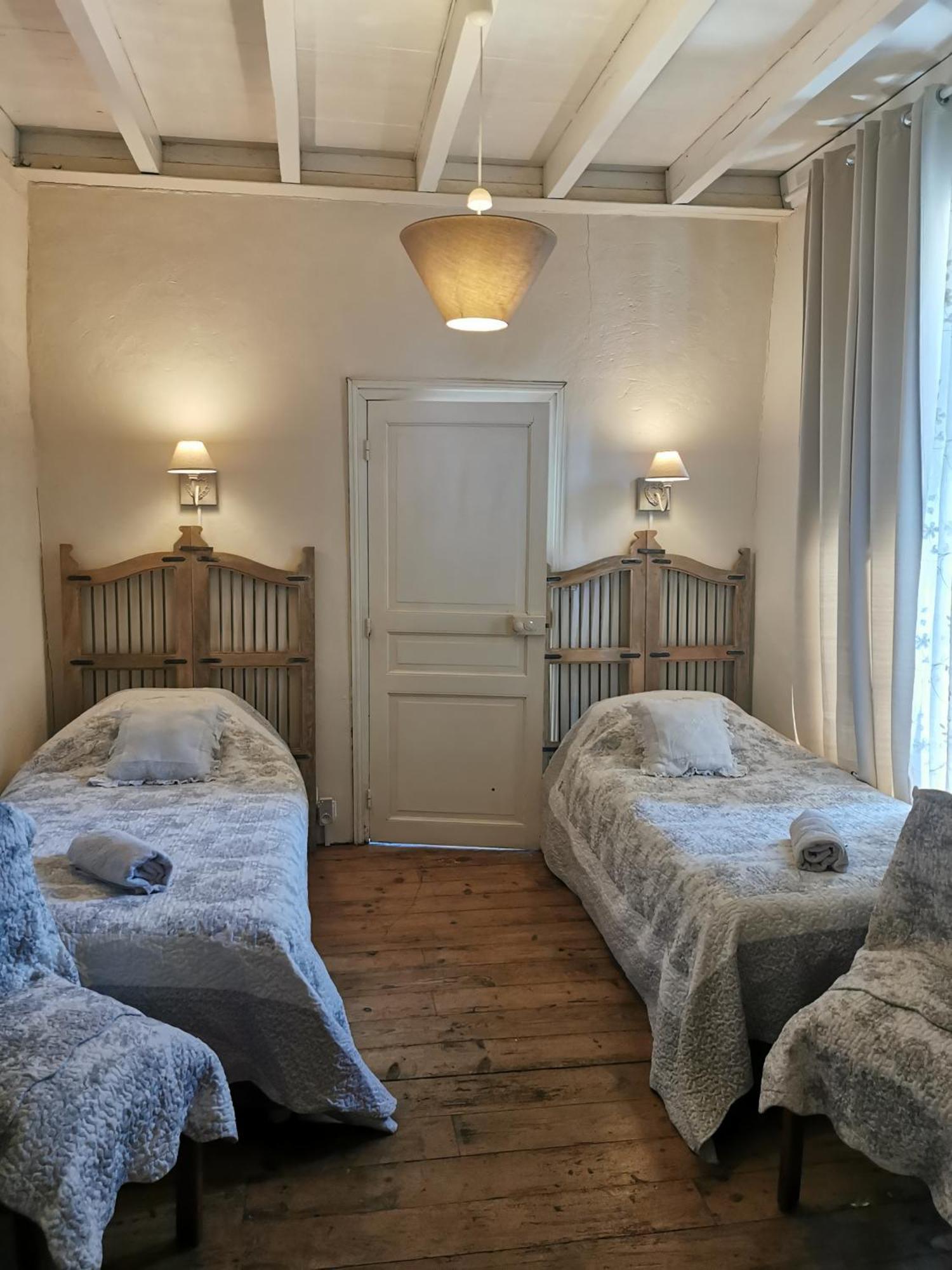 Chambres D'Hotes Chez Valerie Арет Номер фото